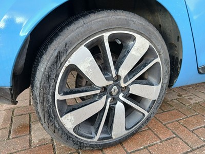 Lot 8 - VX15 YDG - Renault Clio D-QUE diesel 5 door...