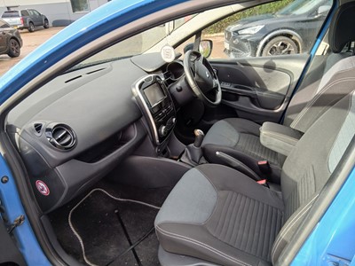 Lot 8 - VX15 YDG - Renault Clio D-QUE diesel 5 door...