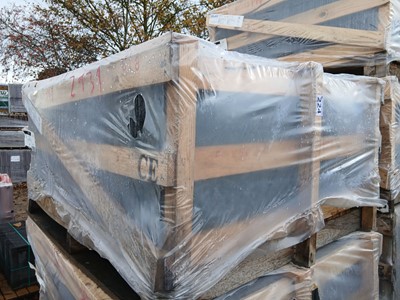 Lot 224 - Pack of 618 Laluz Spanish natural slate 50x25cm