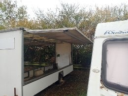 Lot 4180 - Single axle catering trailer