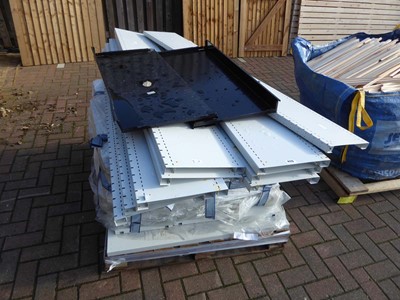 Lot 4173 - Pallet of lightweight racking