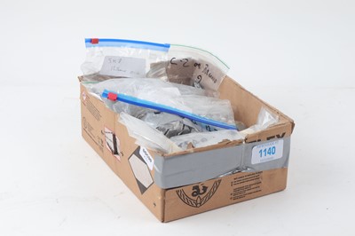 Lot 1140 - Box of shotgun and rifle spares