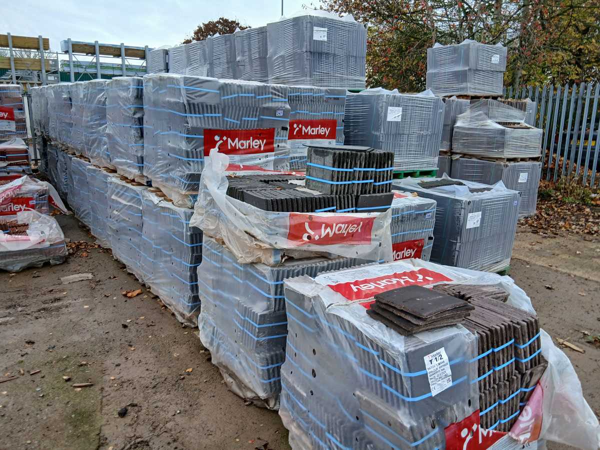 Lot 247 - Eighteen full packs of Marley plain grey...