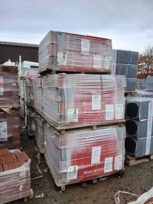 Lot 266 - Ten fill packs & a part pack of Wienerberger...