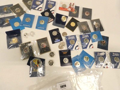 Lot 2026 - Assorted 50p and coloured 50p coins