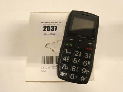 Lot 2037 - Artfone Senior mobile phone