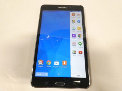 Lot 2040 - Samsung SM-T320NU 8GB tablet