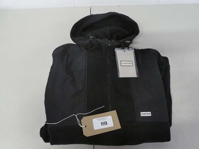 Lot 1113 - Hunter full zip hooded fleece in black size XL