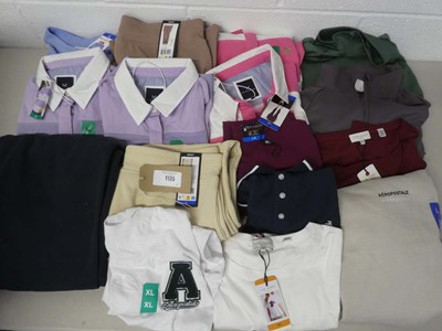 Lot 1135 - Approx. 15 branded items of clothing to...