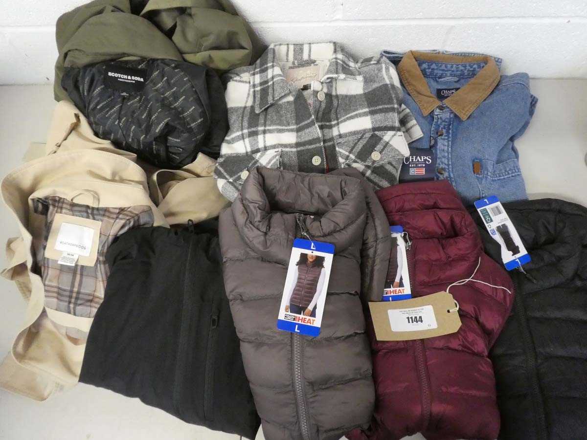 Lot 1144 - x8 mens and womens coats/jackets/gilets to...