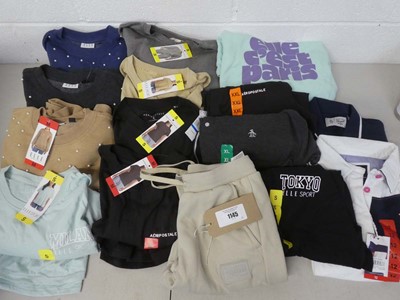 Lot 1145 - Approx. 15 branded items of clothing to...