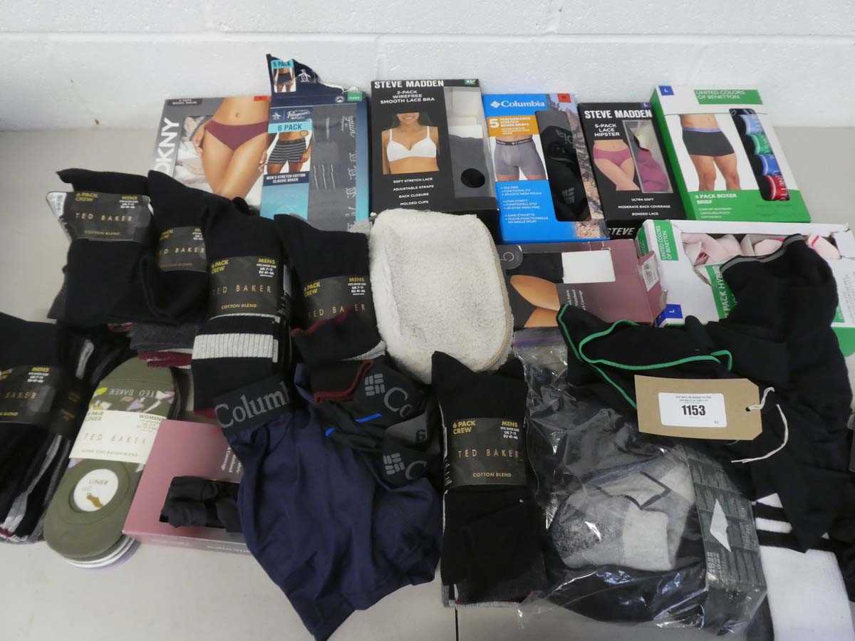 Lot 1153 - Mixed lot of mens and womens underwear, socks,...