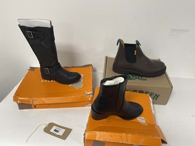 Lot 3837 - 3x Boxed pairs of boots to include Rocket Dog...