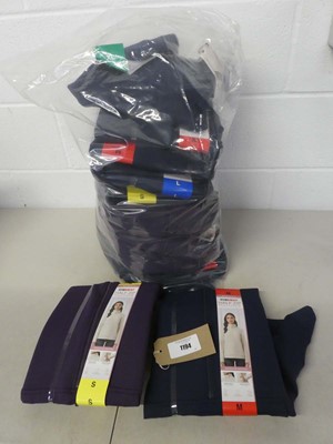 Lot 1194 - Approx. 20 ladies 32 degrees heat half zip...