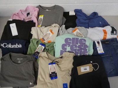 Lot 1199 - Approx. 15 branded items of clothing to...