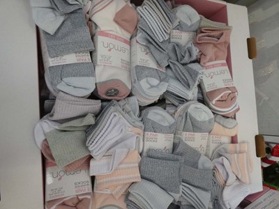 Lot 1223 - A box containing a large qty of ladies Lemon...