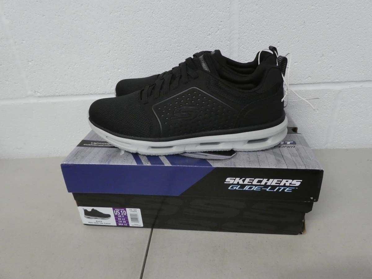 Lot 1255 - Boxed pair of Skechers glide lite classic fit...