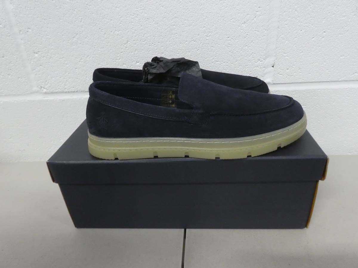 Lot 1270 - Boxed pair of Penguin 'CAM' shoes size UK 8