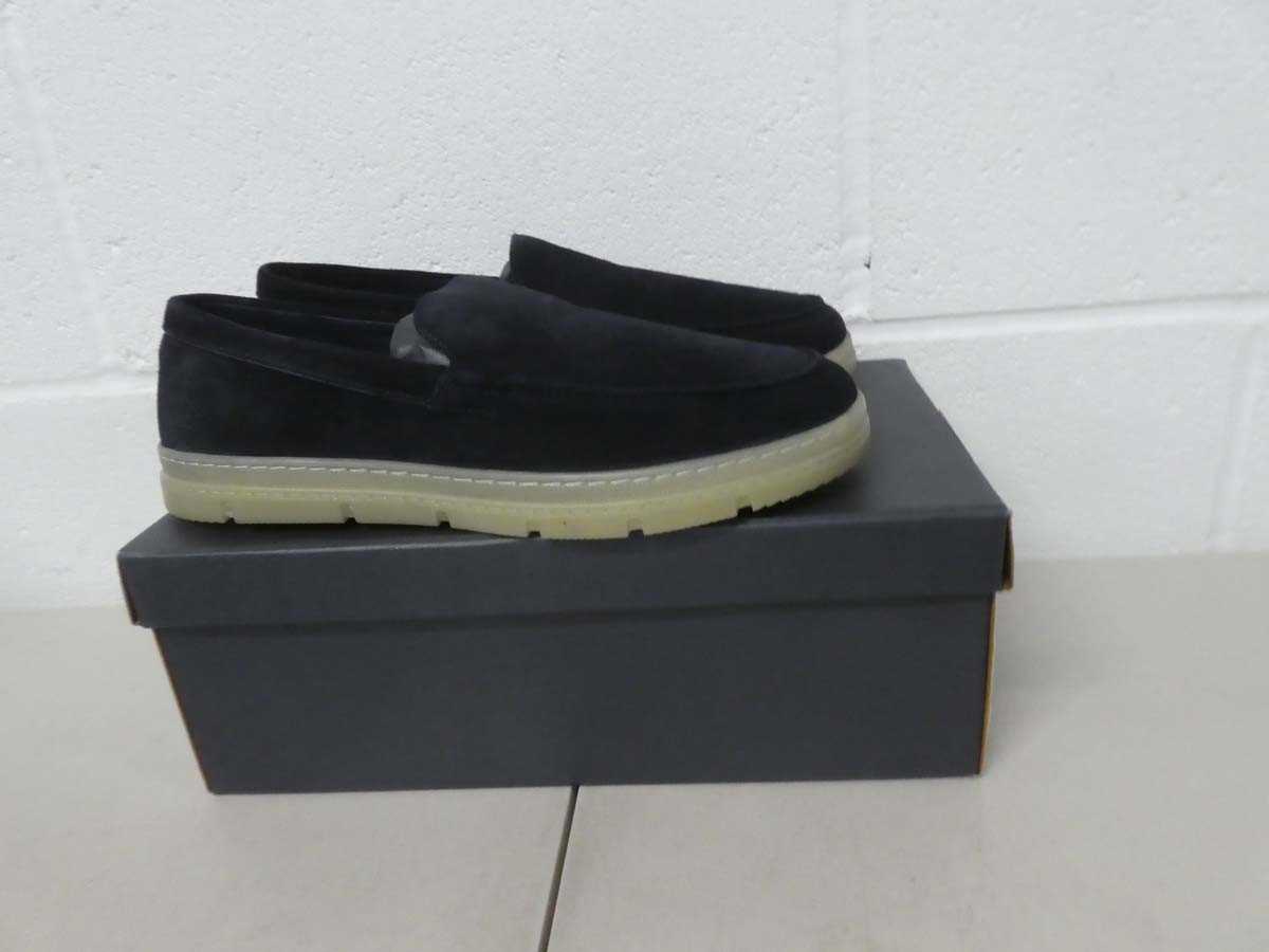 Lot 1271 - Boxed pair of Penguin 'CAM' shoes size UK 10
