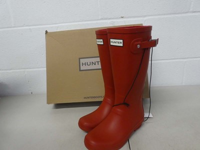 Lot 1279 - Boxed pair of Hunter cascade junior size UK 3