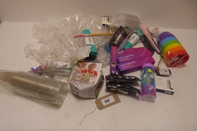 Lot 3769 - Selection of mixed household items to include...