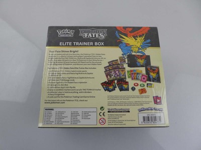 Lot Pokémon Hidden Fates Elite Trainer Box