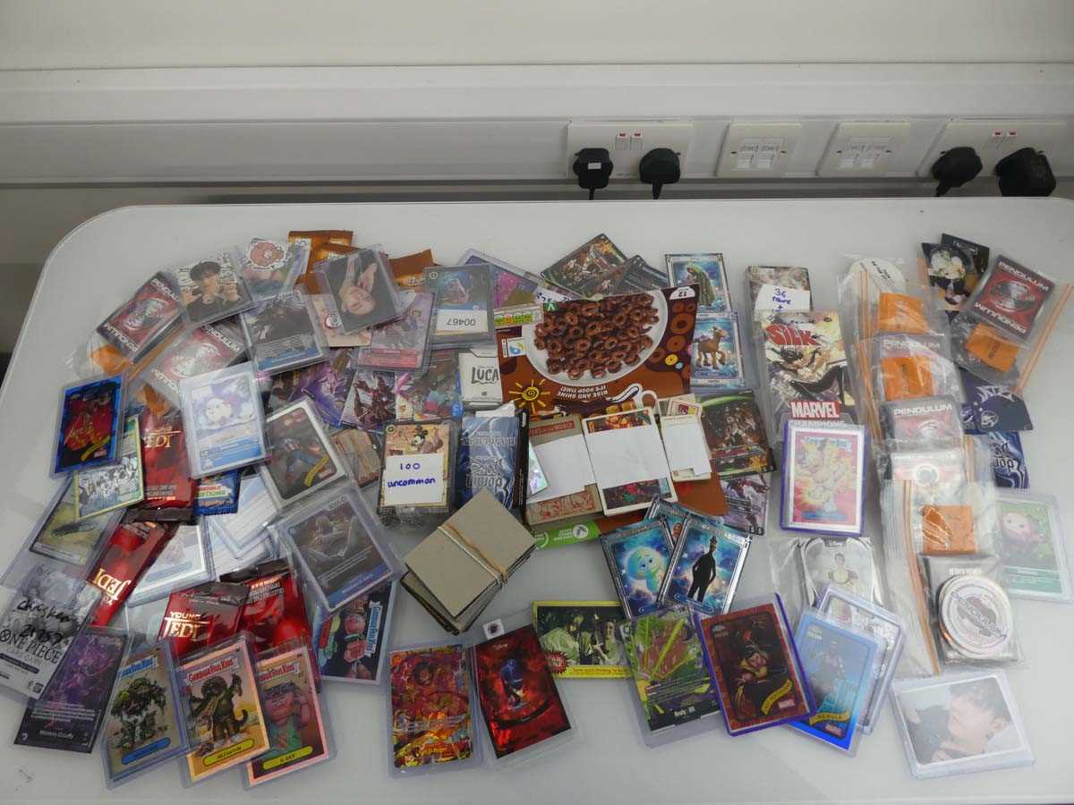 Lot Qty of Sleeved and top loaded trading...