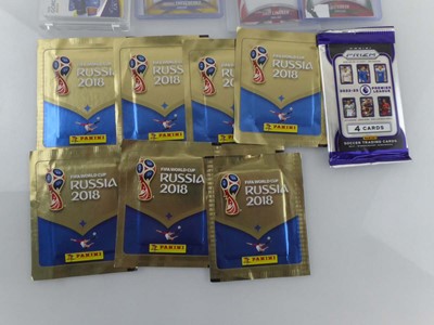 Lot Qty of Top Loaded Football Trading cards to...