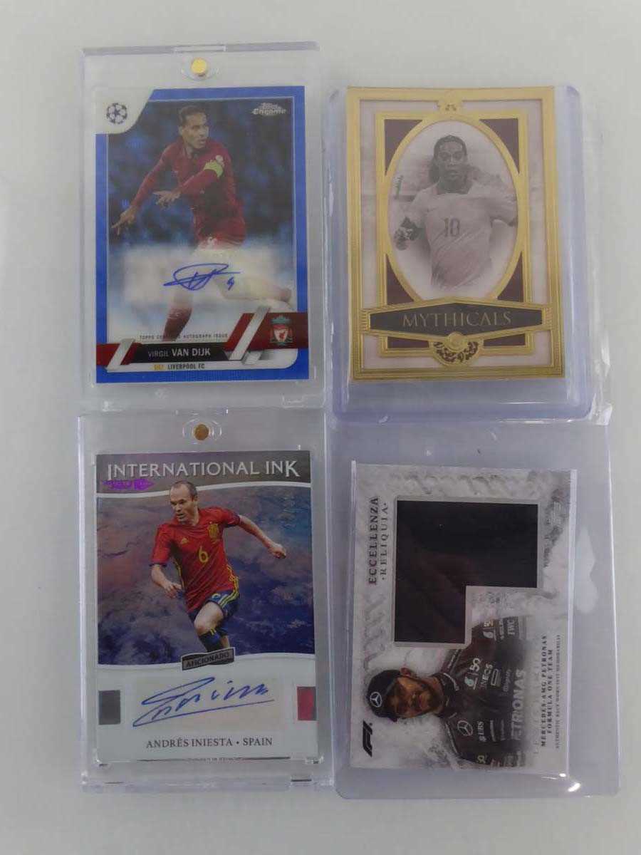 Lot x4 Sports Trading Cards to include...