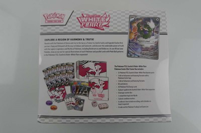 Lot Pokémon Scarlet & Violet White Flare Pokémon...