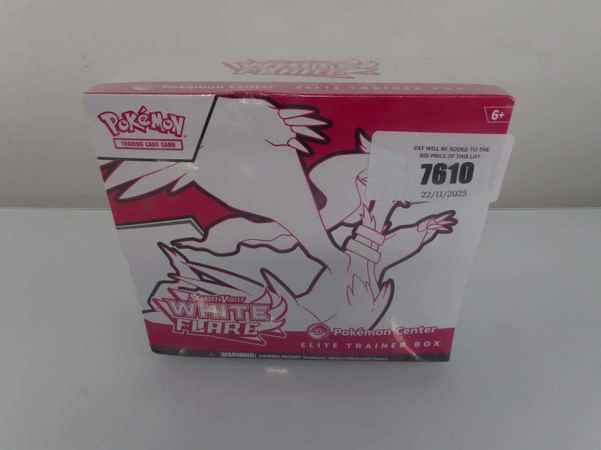 Lot Pokémon Scarlet & Violet White Pokémon Centre...
