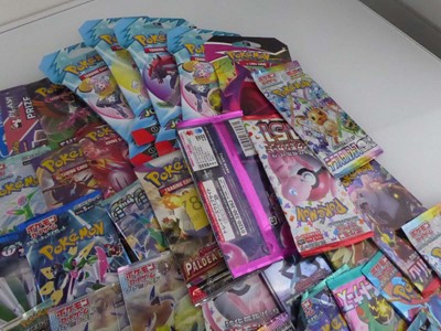 Lot x114 Sealed Assorted Pokémon Booster Packs to...