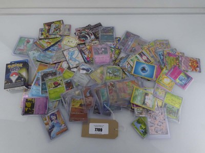 Lot Assortment of Sleeved/Loose & Top Loaded...