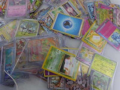Lot Assortment of Sleeved/Loose & Top Loaded...