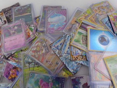 Lot Assortment of Sleeved/Loose & Top Loaded...
