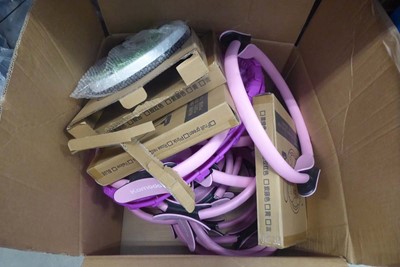 Lot 3247 - Box of double handed resistant yoga rings etc.