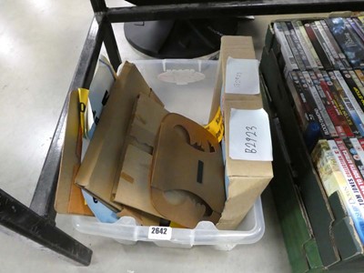 Lot 2642 - Box containing various vintage advertising boxes