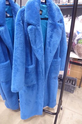 Lot 3361 - Ugg long coat, size Small - Medium