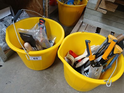 Lot 65 - 2 yellow buckets containing various roofers...