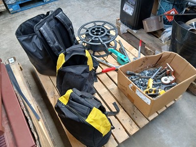 Lot 77 - Carlisle backpack with 2 backpacks containing...