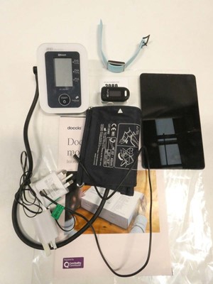 Lot 2080 - Doccla home monitoring service kit; Samsung...
