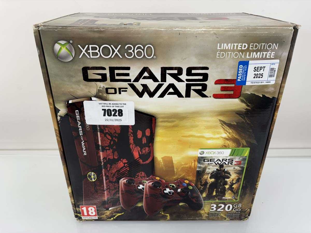 Lot Microsoft Xbox 360 Gears of War 3 Edition