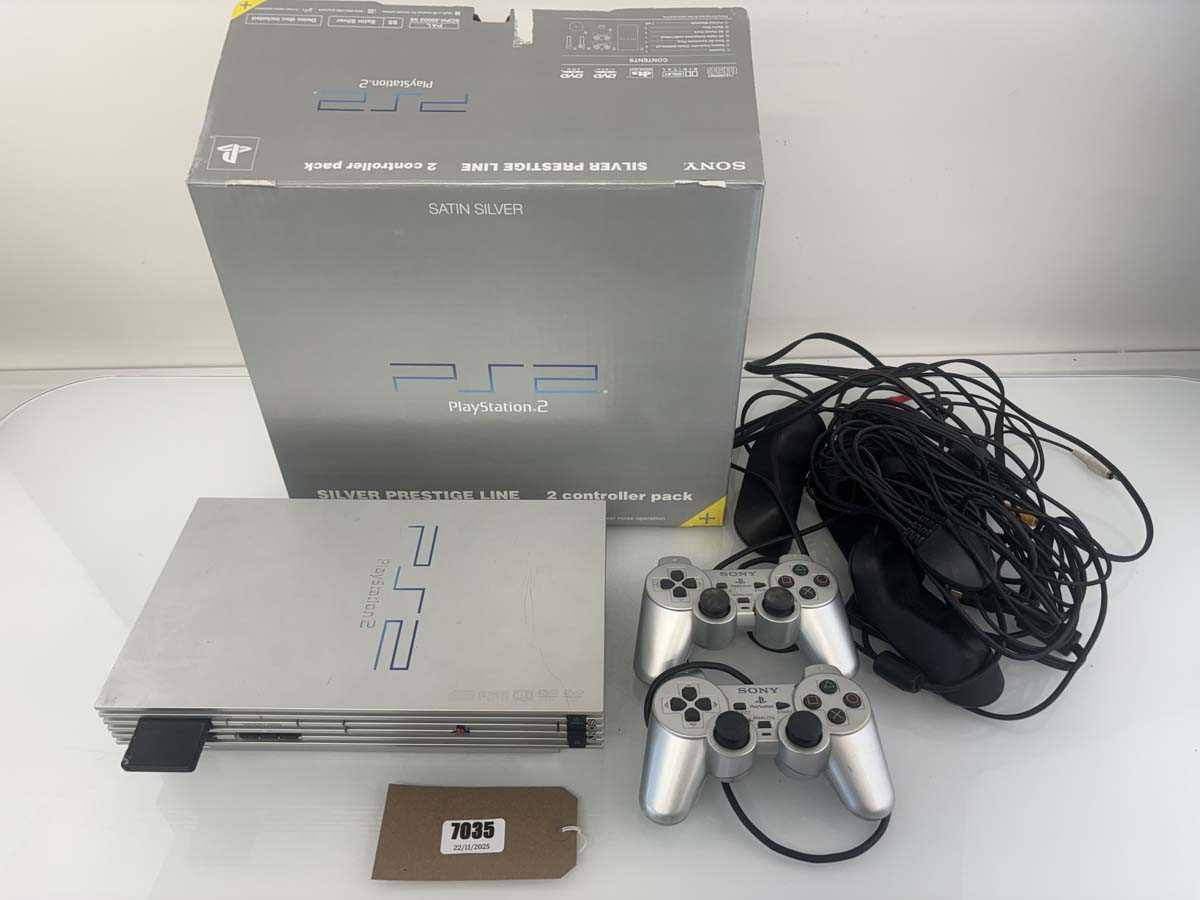 Lot PlayStation 2 Silver Prestige Line