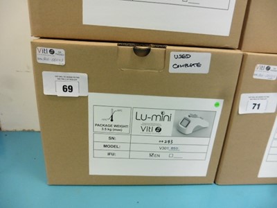 Lot 69 - VITL Lu-mini luminometer with box &...
