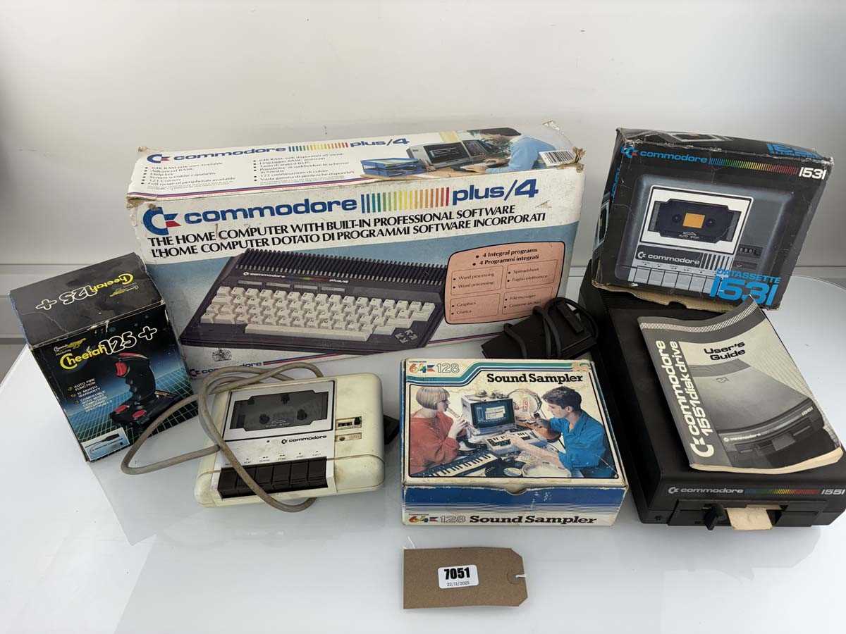 Lot Commodore plus 4, Commodore 1551 together with...