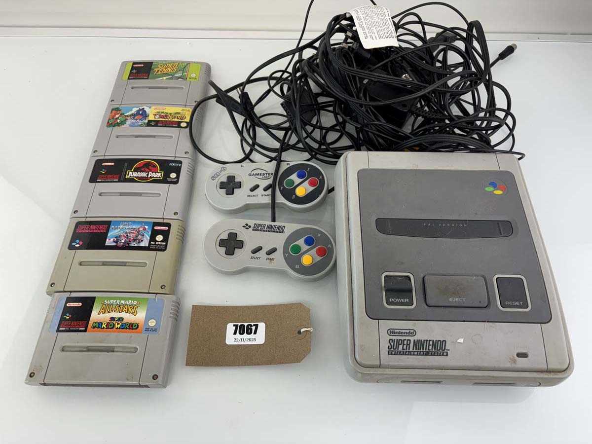 Lot Super Nintendo Entertainment System together...