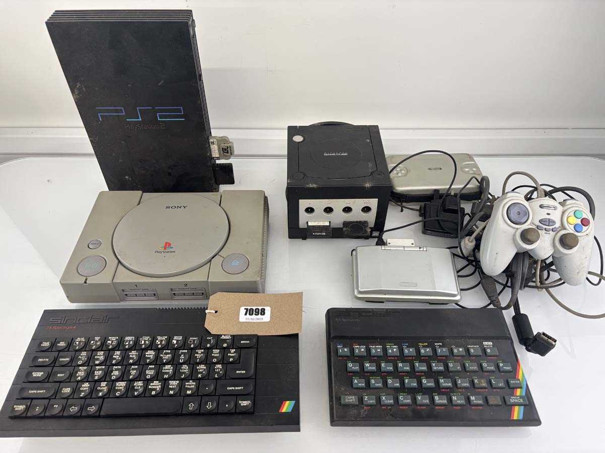 Lot Qty of games consoles