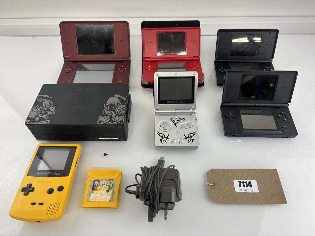 Lot Qty of GameBoys, Nintendo DS, and a switch base