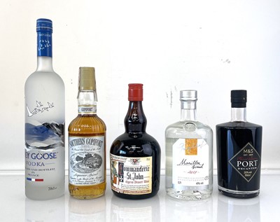Lot 75 - 5 various bottles, 1x Grey Goose Vodka 40%...