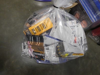 Lot 2429 - Assorted packs of AA, AAA, D and button cell...
